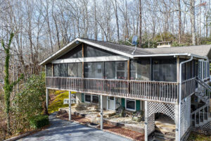 2 304 Toxaway Trail 1