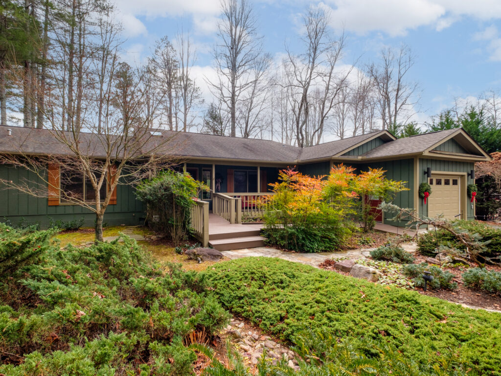 1 141 Middle Connestee Trail