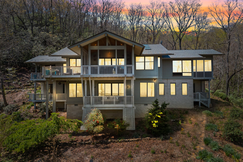 1 466 Sweetwater Lane