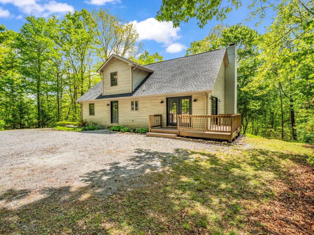 01 2304 Mountain Page Road 1